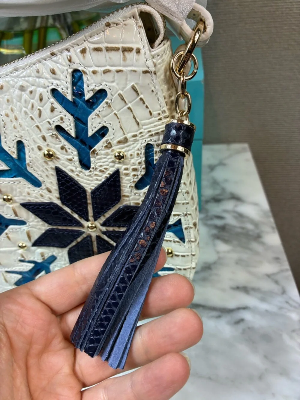 Brahmin Snowball Snowdrift Melbourne Shayna Croc Embossed Shoulder Bag ❄️ ❄️ - Picture 2 of 11